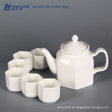 China Awalong estoque puro branco único design moderno hexagonal forma de osso China Taça chá e pires conjunto